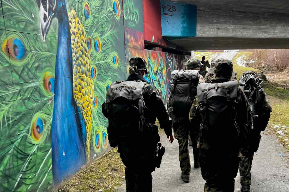 Freiwillig in die Armee – Wer macht denn&nbsp;sowas?!?